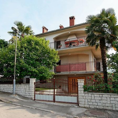 Apartment Ines ポレッチ エクステリア 写真